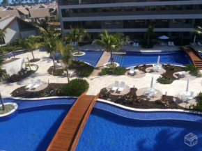 Flat Decorado a beira da piscina no melhor condominio de Muro Alto